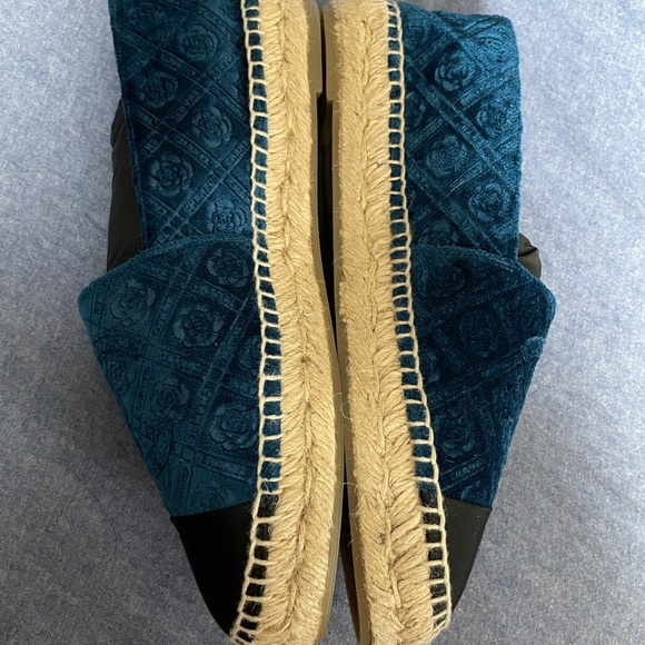 Chanel Espadrilles - Picture 5 of 8